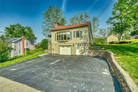 37 Church St, Victor, NY 14564