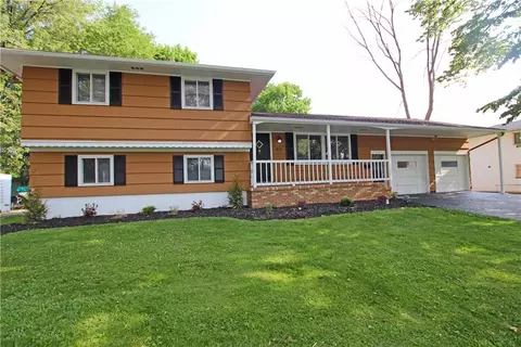 65 Drexel Dr, Gates, NY 14606
