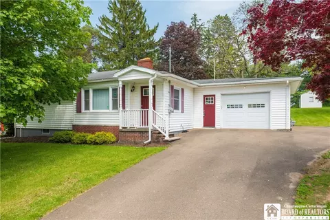 111 Southwestern Dr #WE, Ellicott, NY 14701