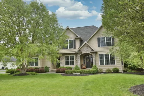 15 Triple Diamond, Webster, NY 14580