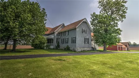 2036 State Route 326 Rd, Aurelius, NY 13021