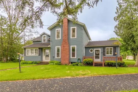 3251 Walworth Rd, Walworth, NY 14568