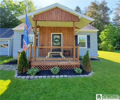 626 Queen St, Olean, NY 14760