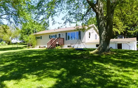 1743 Flat St, Benton, NY 14527