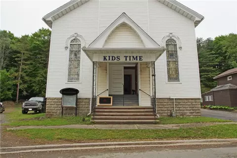 3862 Union St, Marion, NY 14505