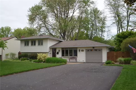 138 Foster Rd, Greece, NY 14616