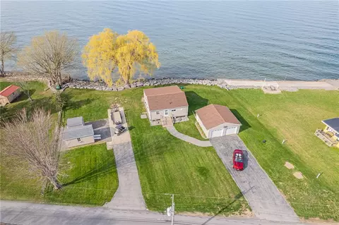 15871 15869 Edrose Shrs, Kendall, NY 14476