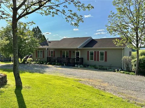201 Sharman Dr, Norwich, NY 13815