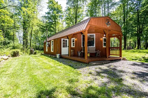 5230 Van Lare Rd, Williamson, NY 14589