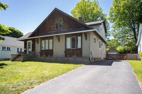 186 Almay Rd, Greece, NY 14616