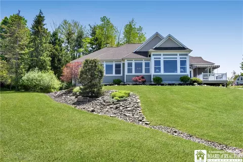 2706 Cove Circle Cir, North Harmony, NY 14710