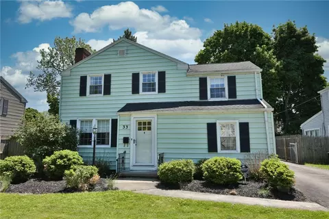 33 Drexmore Rd, Rochester, NY 14610