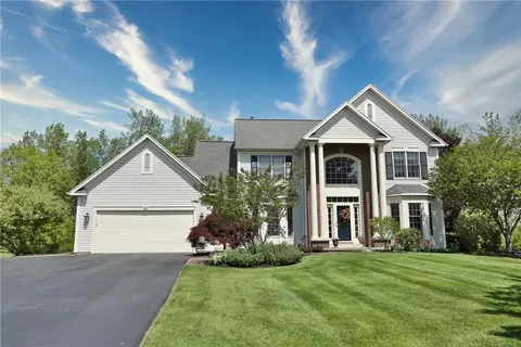 20 Teal Dr, Perinton, NY 14450
