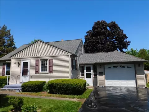 52 Legion Cir, Greece, NY 14616
