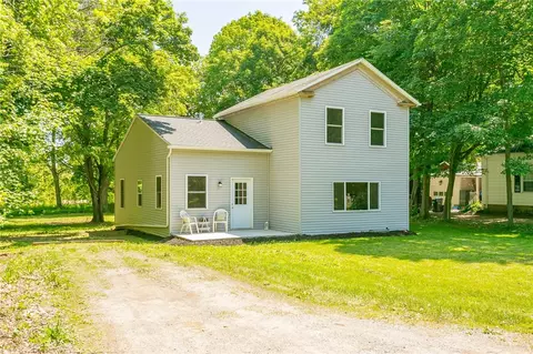 2221 River Rd, Caledonia, NY 14423