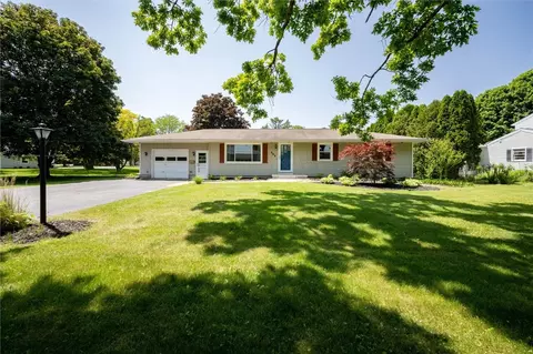386 Park Pl, Caledonia, NY 14423
