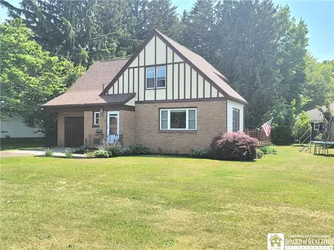 358 Temple St, Pomfret, NY 14063