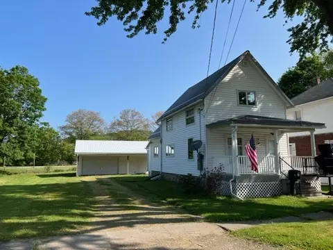 41 E Hanover St, Wellsville, NY 14895