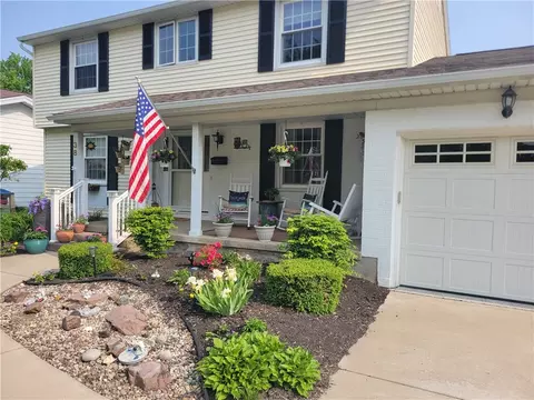 38 Maricrest Dr, Amherst, NY 14228