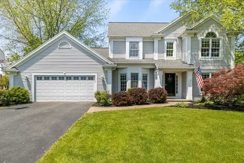 5 Thrush Field Way, Pittsford, NY 14534