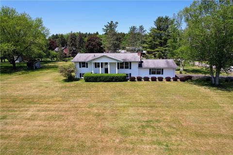 161 Crestview Ln, West Oneonta, NY 13861