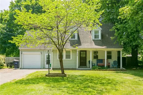 133 Holmes Rd, Greece, NY 14626