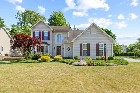 65 Wyndshire Ln, Greece, NY 14626