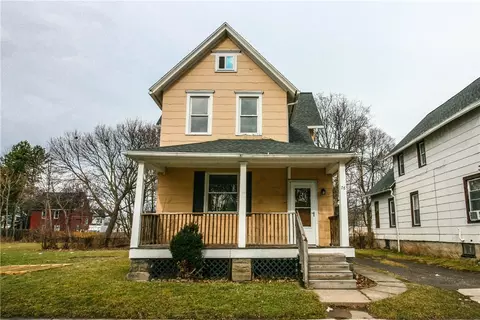 76 Parsells Ave, Rochester, NY 14609