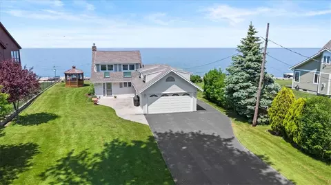 152 Ferguson Dr, Parma, NY 14468
