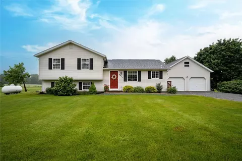 3924 Woodruff Rd, Livonia, NY 14487