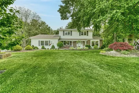1079 Michael Dr, Webster, NY 14580