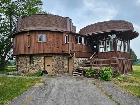 4143 Ridge Rd, Elba, NY 14058