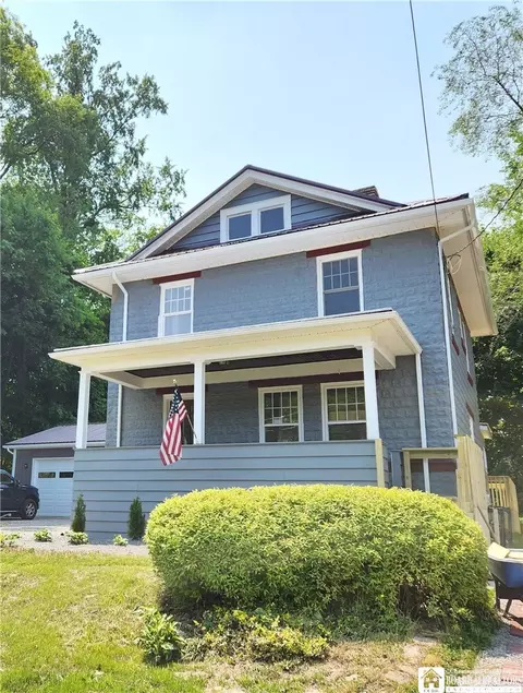 22 Ward Ave, Hanover, NY 14136