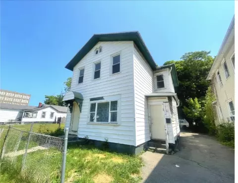 40 Galusha St, Rochester, NY 14605