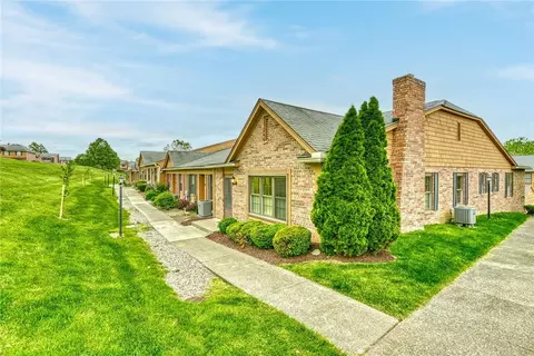 39 Huxley Way, Perinton, NY 14450