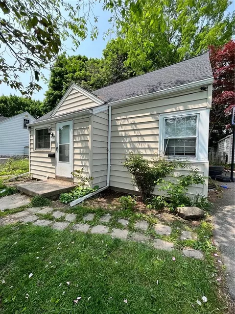 173 Norran Dr, Rochester, NY 14609