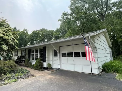259 Marblehead Dr, Greece, NY 14615