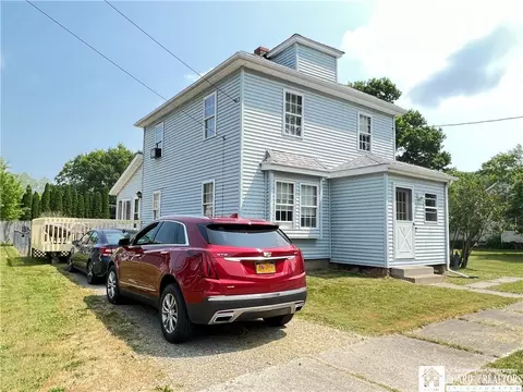 12 E 10th St #W, Ellicott, NY 14701