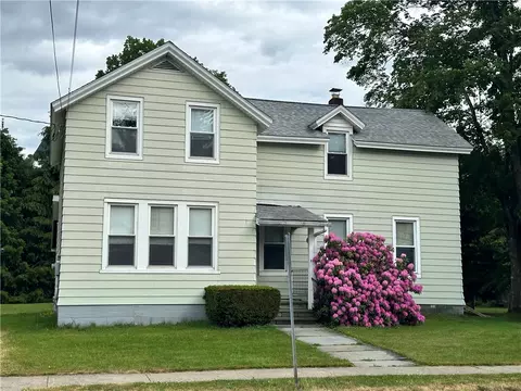 84 Townsend St, Walton, NY 13856