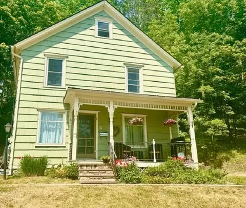 6 Grove St, Otsego, NY 13326