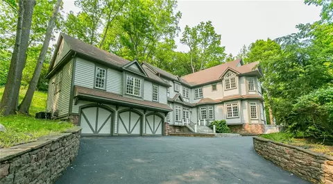850 Highland Ave, Brighton, NY 14620