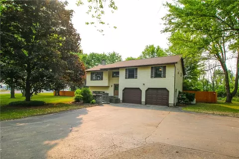 2586 Lake Rd, Hilton, NY 14468