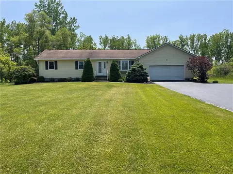 7510 County House Rd, Sennett, NY 13021