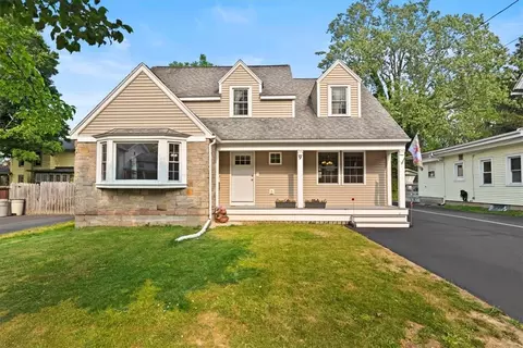 9 Gordon St, Sweden, NY 14420