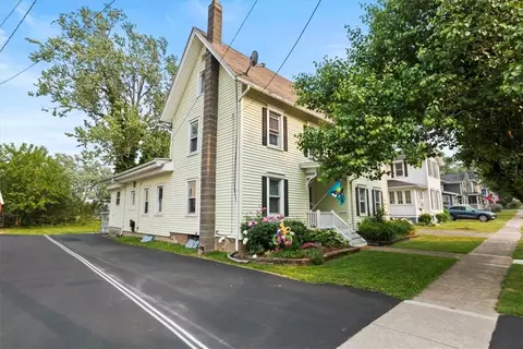 15 Gordon St, Sweden, NY 14420