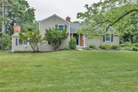 86 French Rd, Rochester, NY 14618