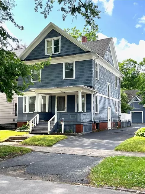 315 Cedarwood Ter, Rochester, NY 14609