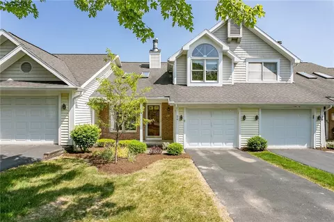 26 Overview Cir, Chili, NY 14623
