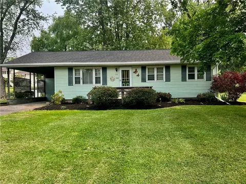 32 Clymer St, Auburn, NY 13021