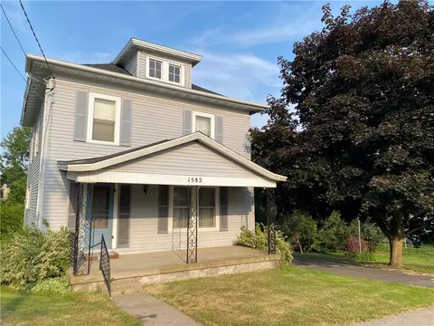 1582 Wellington Ave, Savannah, NY 13146